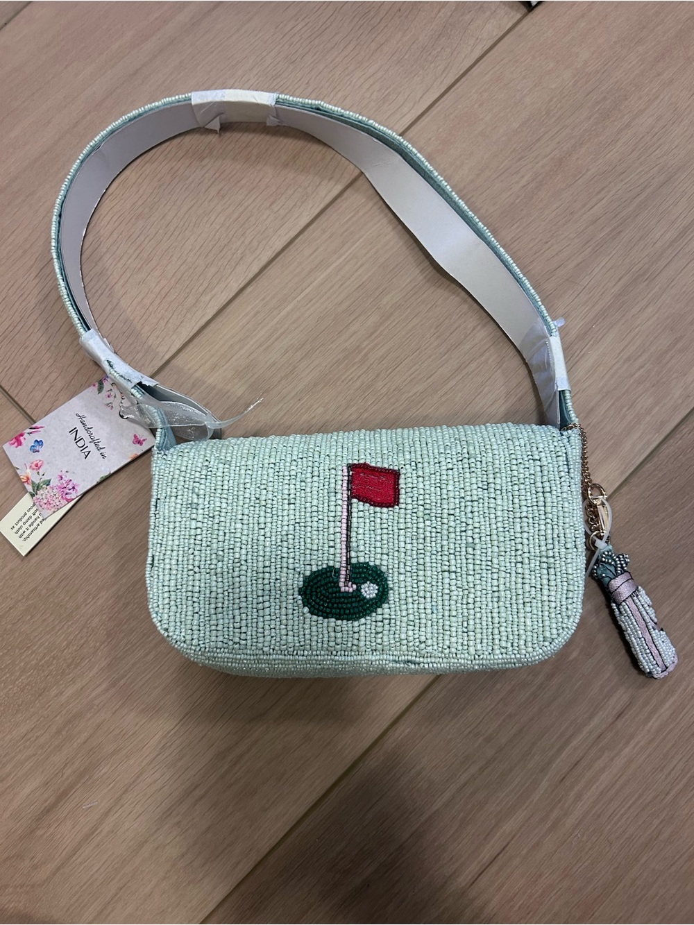 Handcrafted Beaded Golf Purse. Mint with Pink Golf Cart. NWT - Picture 2 of 3